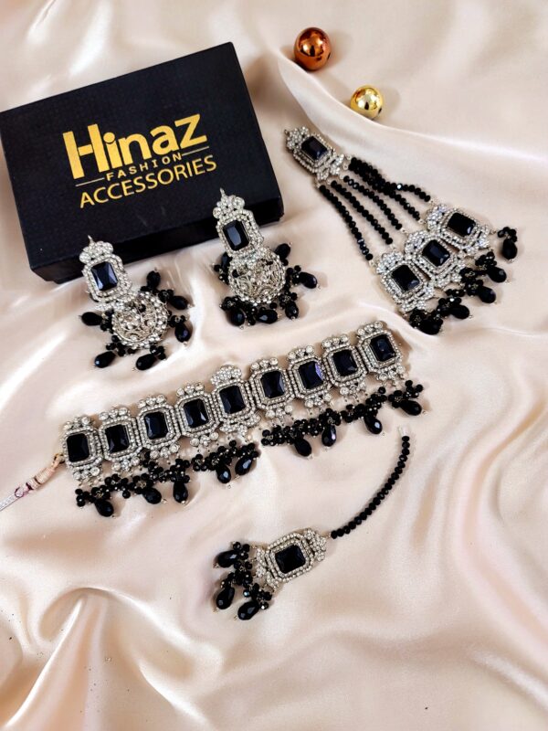Traditional Semi Bridal Choker Set - Image 5