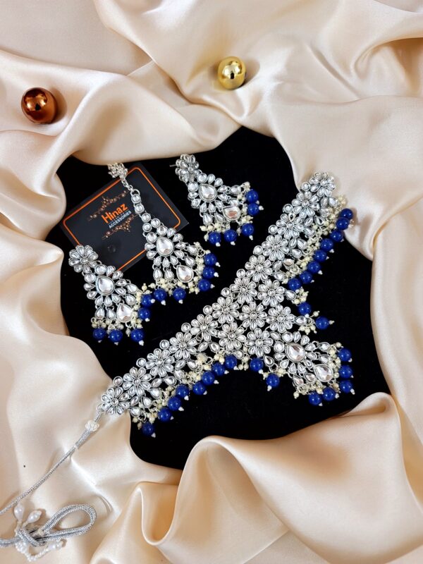 Indian Kundan Stylish Choker  - Image 3
