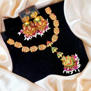 Mahndi Matha Patti With Jhumka set