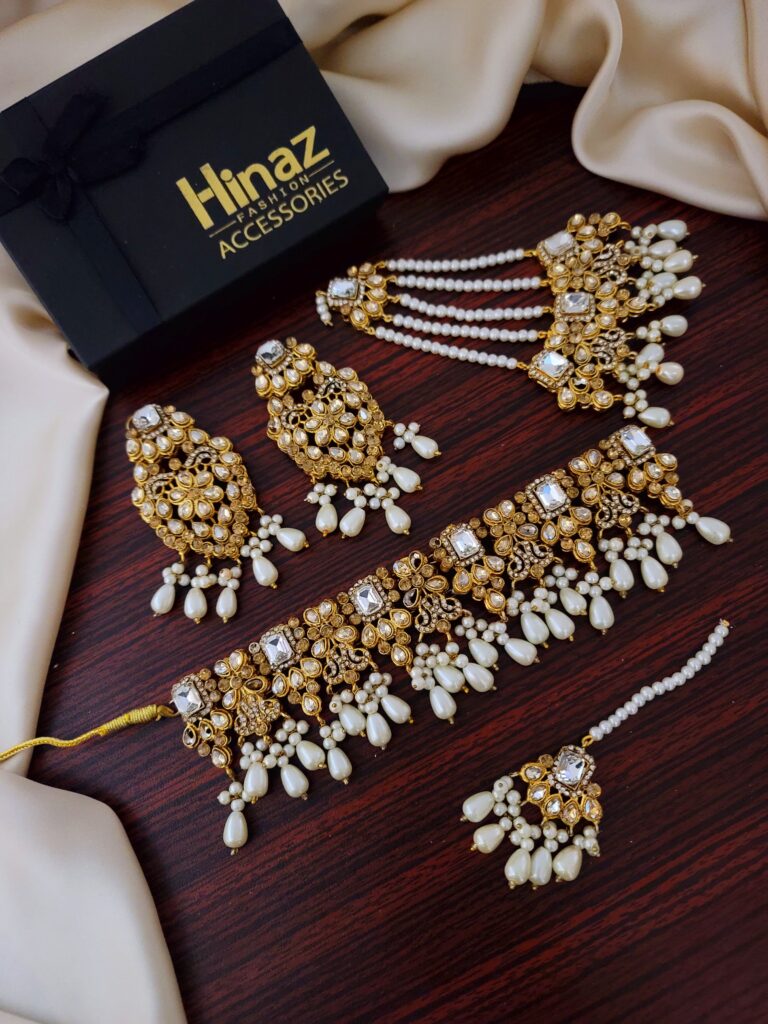 Semi Bridal Choker Set